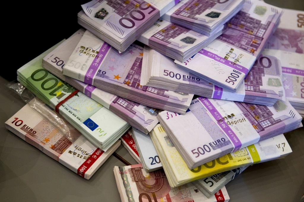 Европейские деньги.