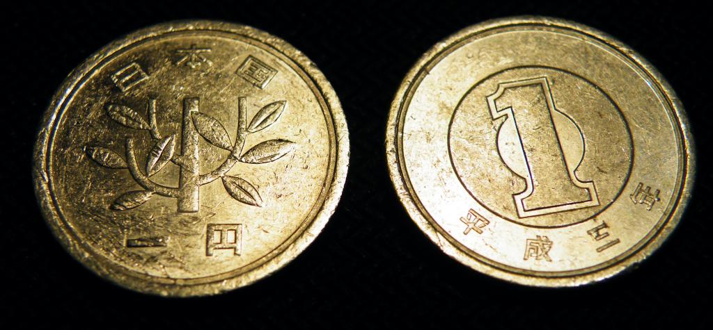японские монеты
